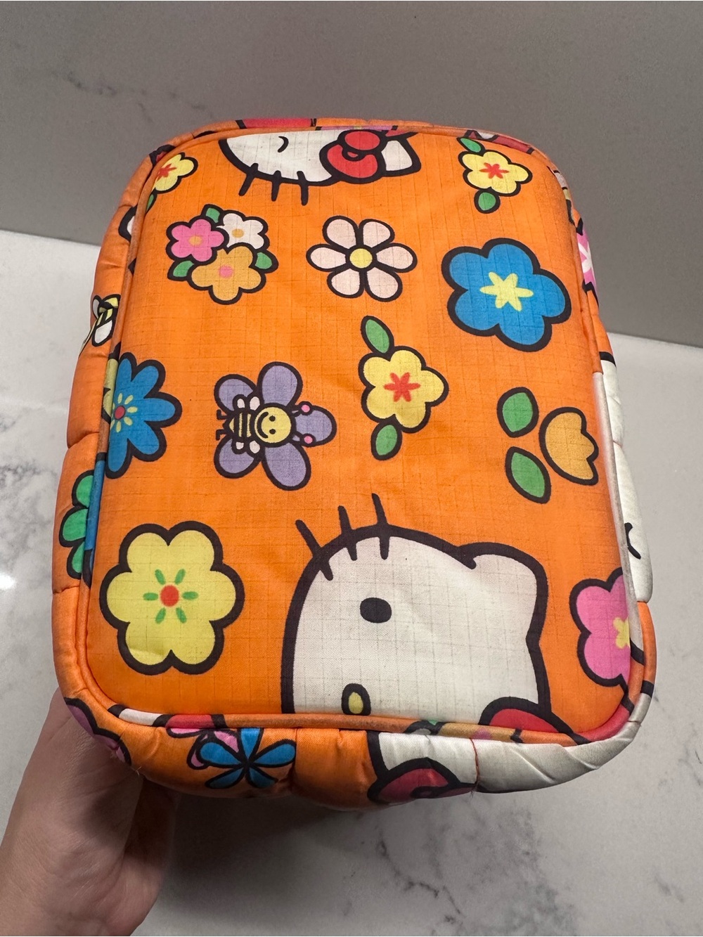 Baggu x Hello Kitty Puffy Lunch Box - Picture 5 of 14